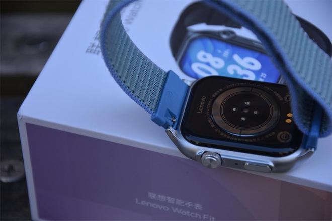 atch Fit运动手表体验智能贴心高颜值凯发赛事合作为青春代言联想Lenovo W(图2)