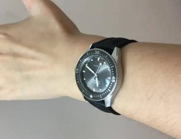 门槛”款式奢华不必倾家荡产！机械表大师：十大名表的“最低(图7)