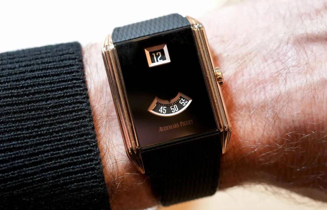 还有全新系列全新款式！爱彼2026开年王炸！(图3)